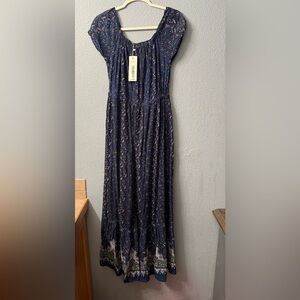 Stop woman Floral Navy Blue Maxi dress nwt
